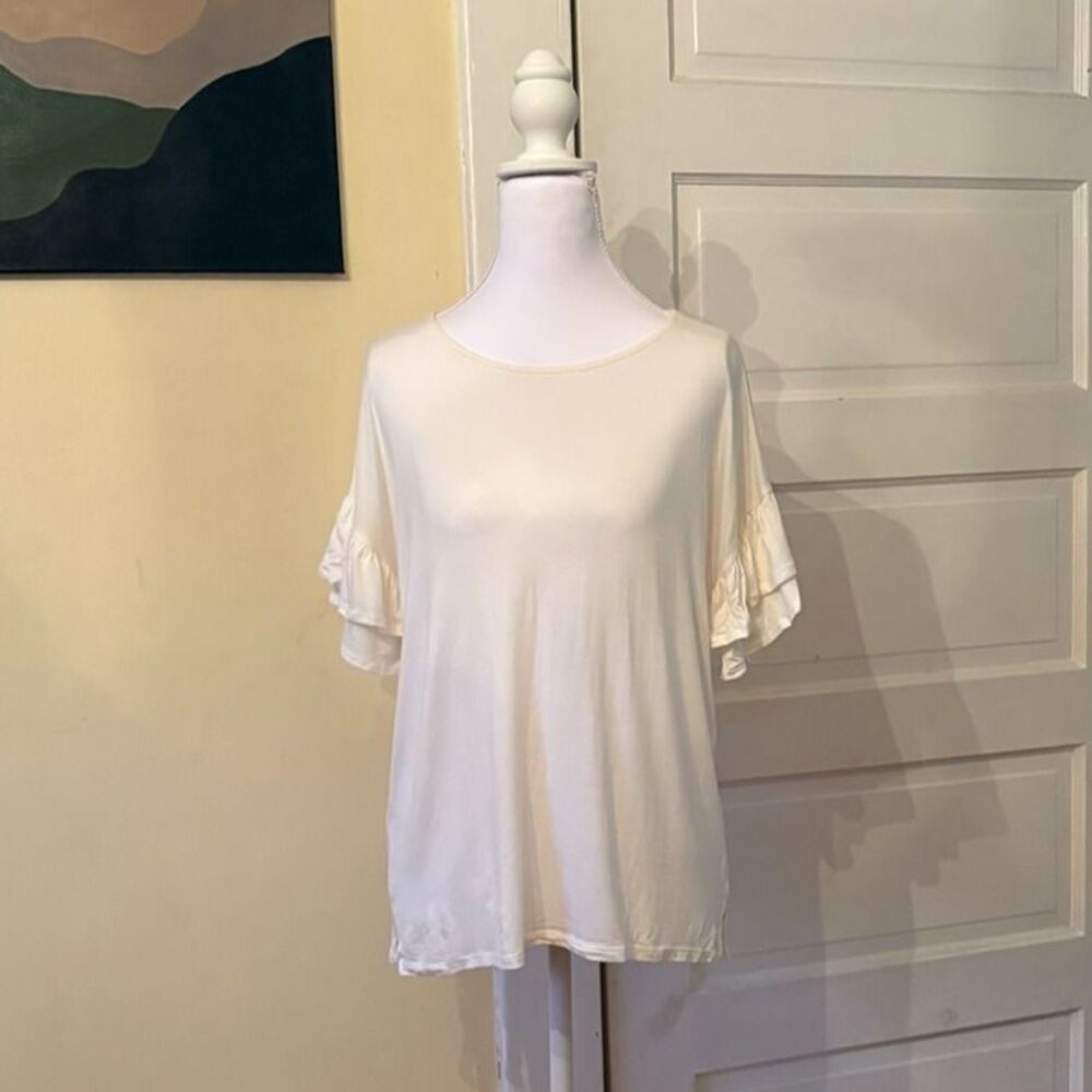 Agnes & Dora frill sleeve top white cream scoop neck ruffle trendy hard to find